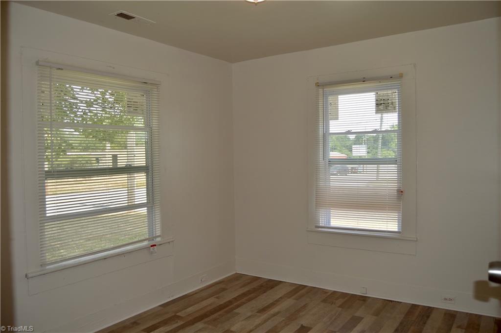 2003 West English Road High Point, NC 27262 - Photo 14 of 20 Gallery Image 14