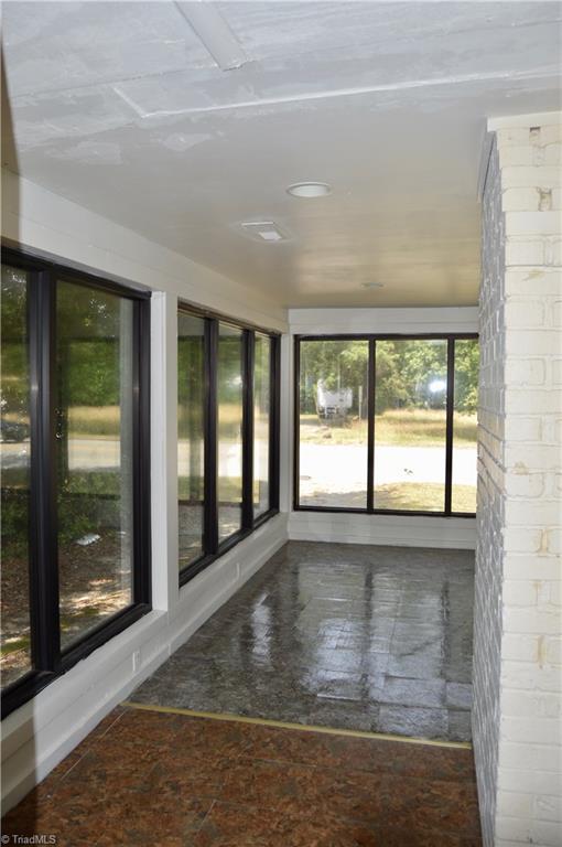 2003 West English Road High Point, NC 27262 - Photo 6 of 20 Gallery Image 6