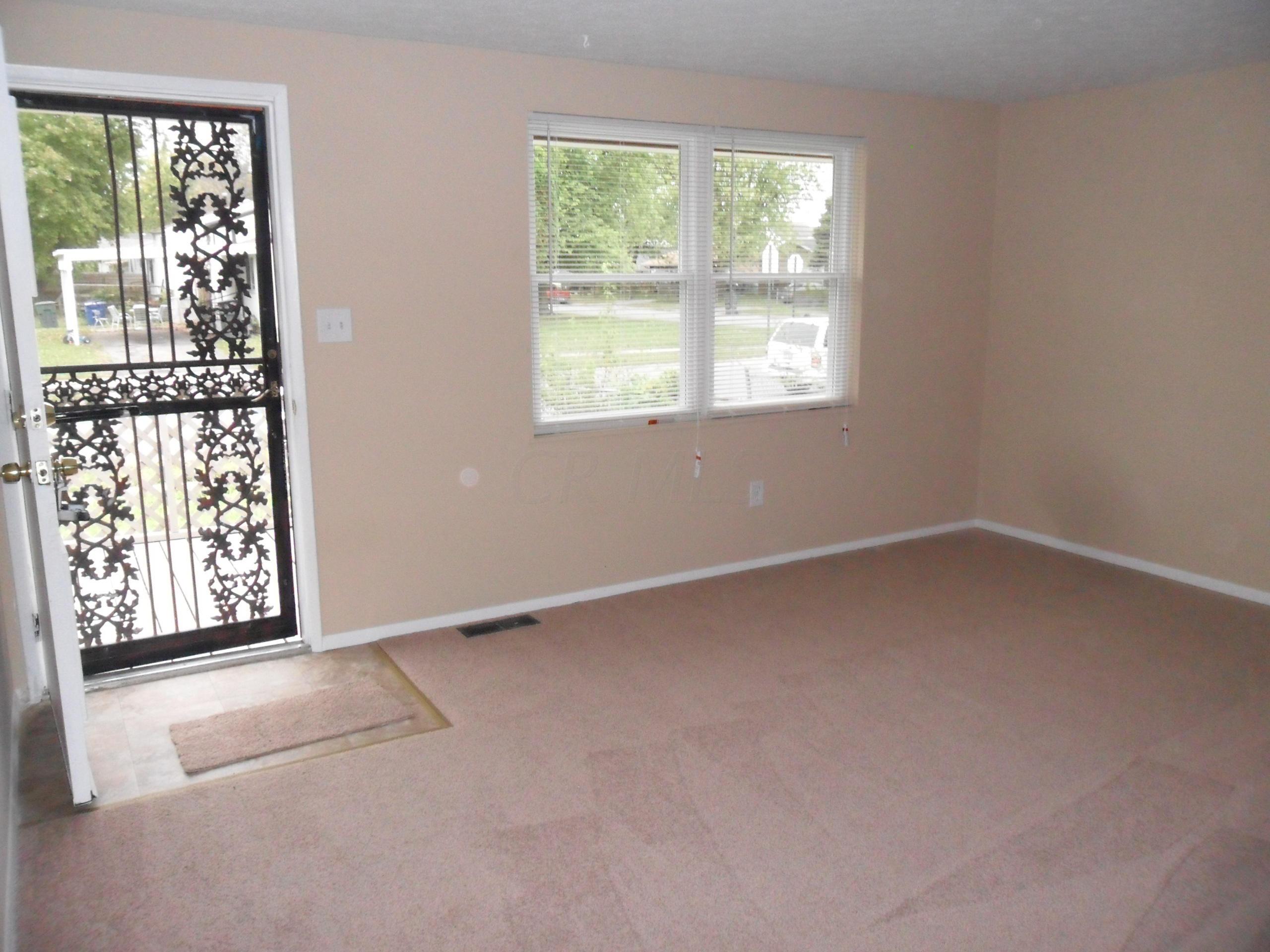 3310 Meridian Road Columbus, OH 43232 - Photo 6 of 11 Gallery Image 6