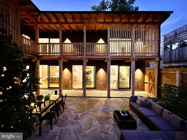 $2,500,000 | 21 Overbeck Alley Northeast, Washington, DC 20002