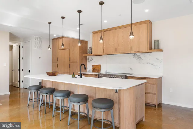 $2,500,000 | 21 Overbeck Alley Northeast, Washington, DC 20002