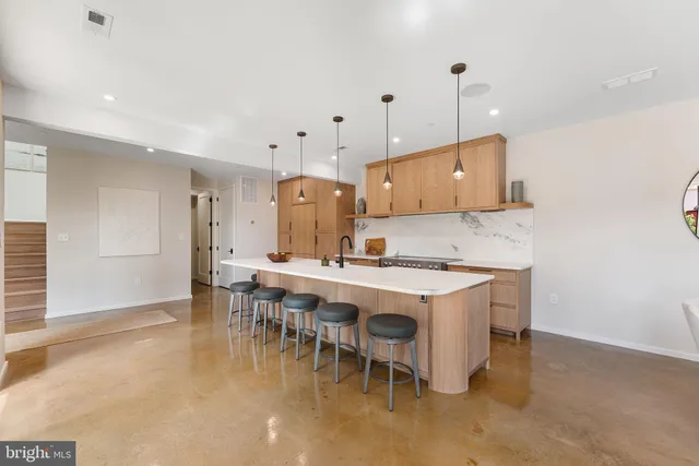 $2,500,000 | 21 Overbeck Alley Northeast, Washington, DC 20002