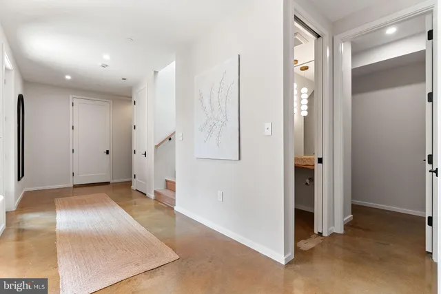 $2,500,000 | 21 Overbeck Alley Northeast, Washington, DC 20002