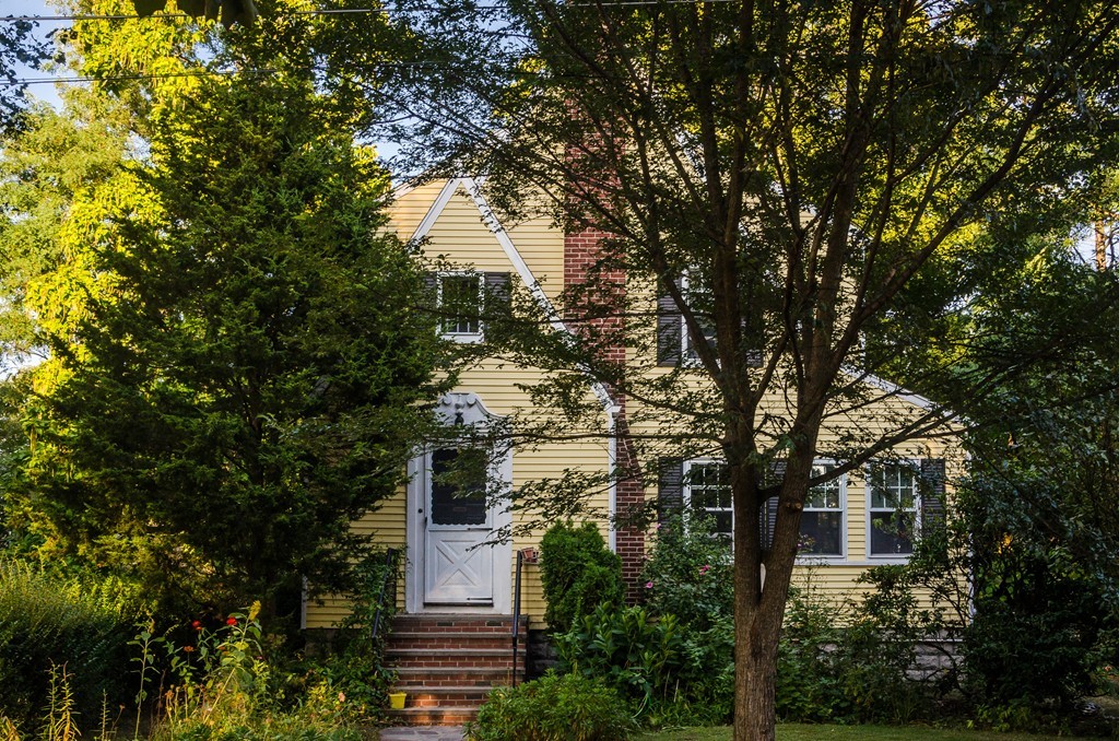 18 Lodge Road Belmont, MA 02478 - Photo 1 of 13 Gallery Image 1