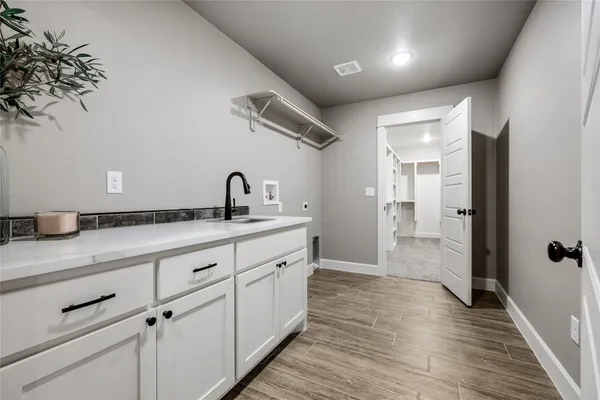 $469,900 | 2605 Truman Drive, Lago Vista, TX 78645