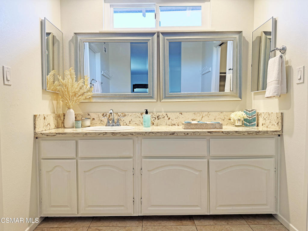 2401 El Portal Way Oxnard, CA 93035 - Photo 18 of 41