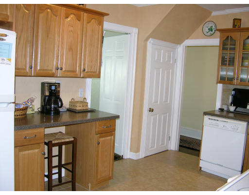 115 Coolidge Road Worcester, MA 01602 - Photo 9 of 18 Gallery Image 9