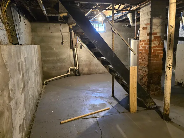 $75,900 | 3202 South Anthony Boulevard, Fort Wayne, IN 46806