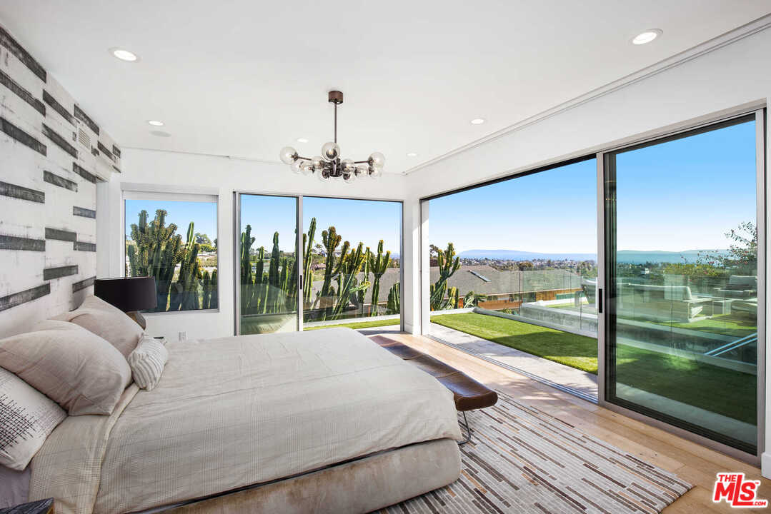 1239 Las Pulgas Road Pacific Palisades, CA 90272 - Photo 21 of 54