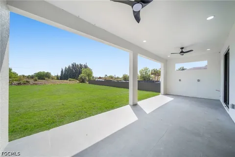 a view of a backyard with mountain