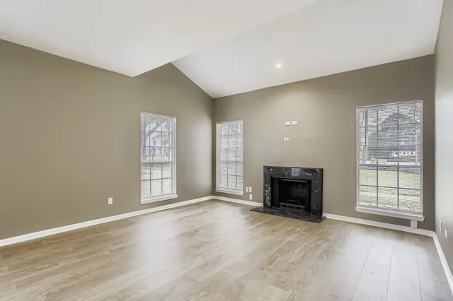 $255,000 | 800 Country Pl Drive, Unit 408, Houston, TX 77079