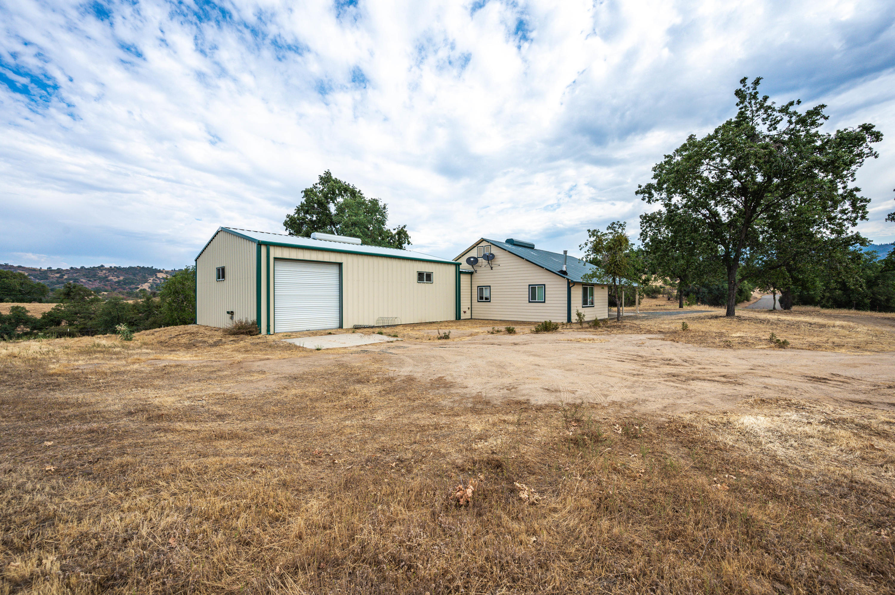 49940 Whitaker Forest Road Badger, CA 93603 - Photo 4 of 40 49940 Whitaker Forest Rd. Badger, CA--2