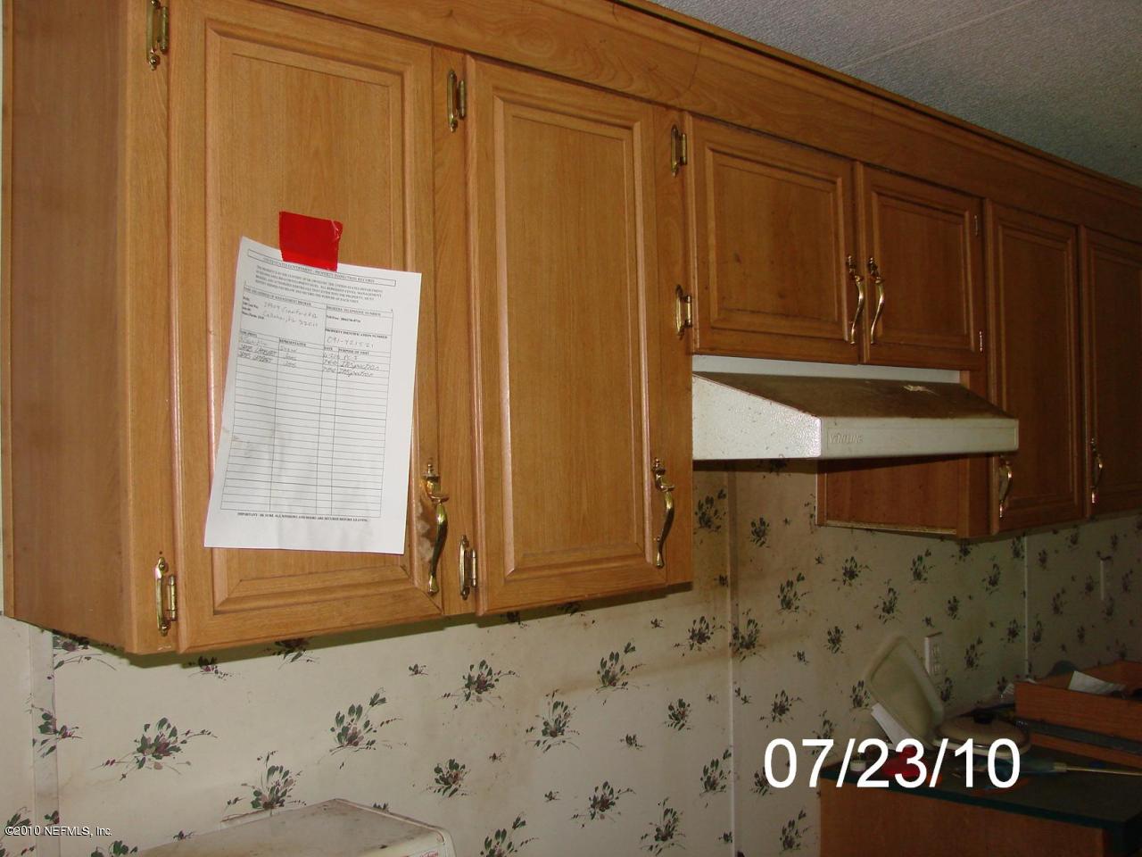 24904 Crawford Road Callahan, FL 32011 - Photo 8 of 25 KITCHEN CABINETS
