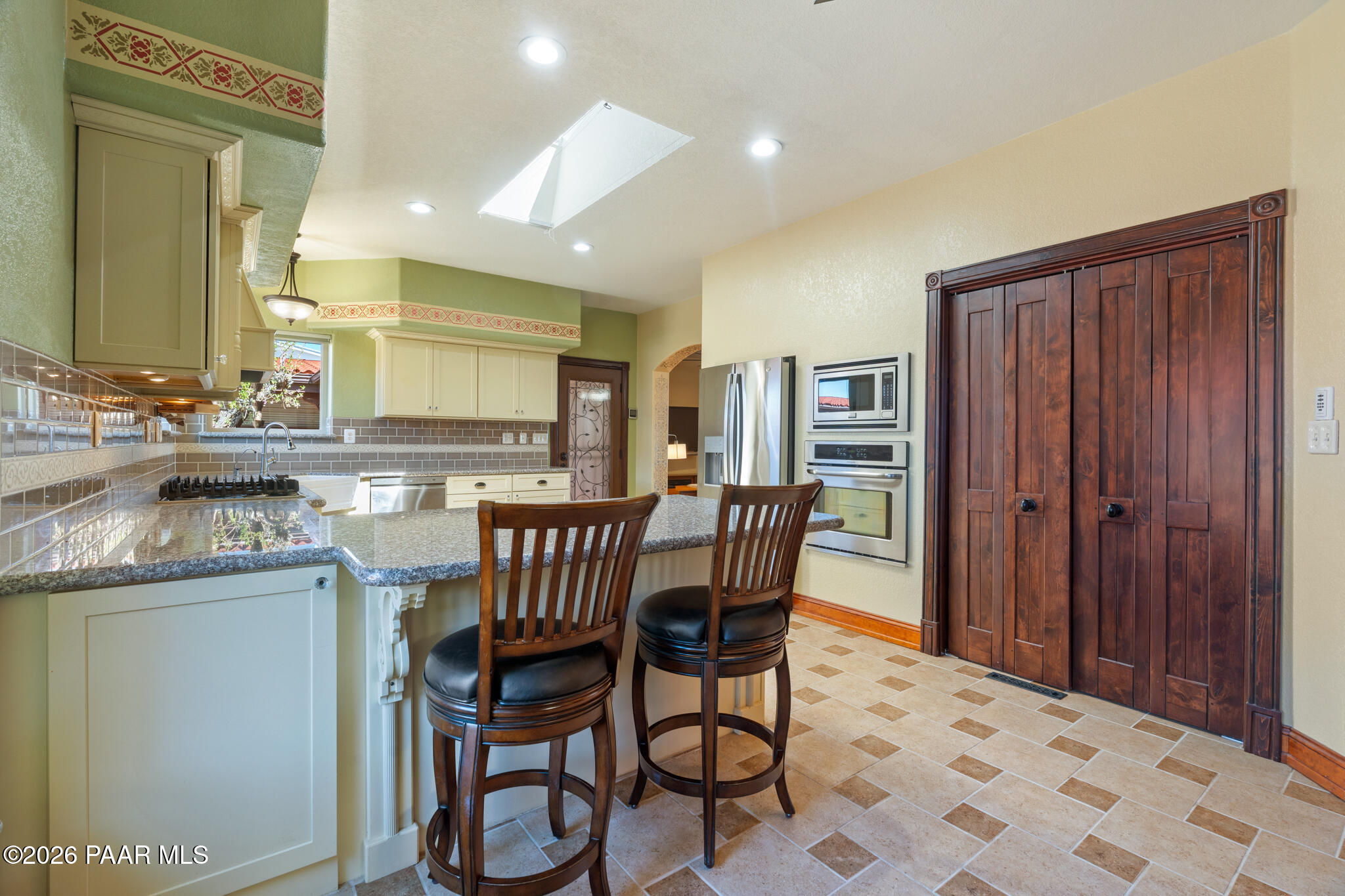 645 North Ambassador Road Dewey, AZ 86327 - Photo 12 of 55 Kitchen - 645 Ambassador