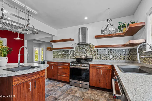 $279,000 | 9 Division Street, Glens Falls, NY 12801