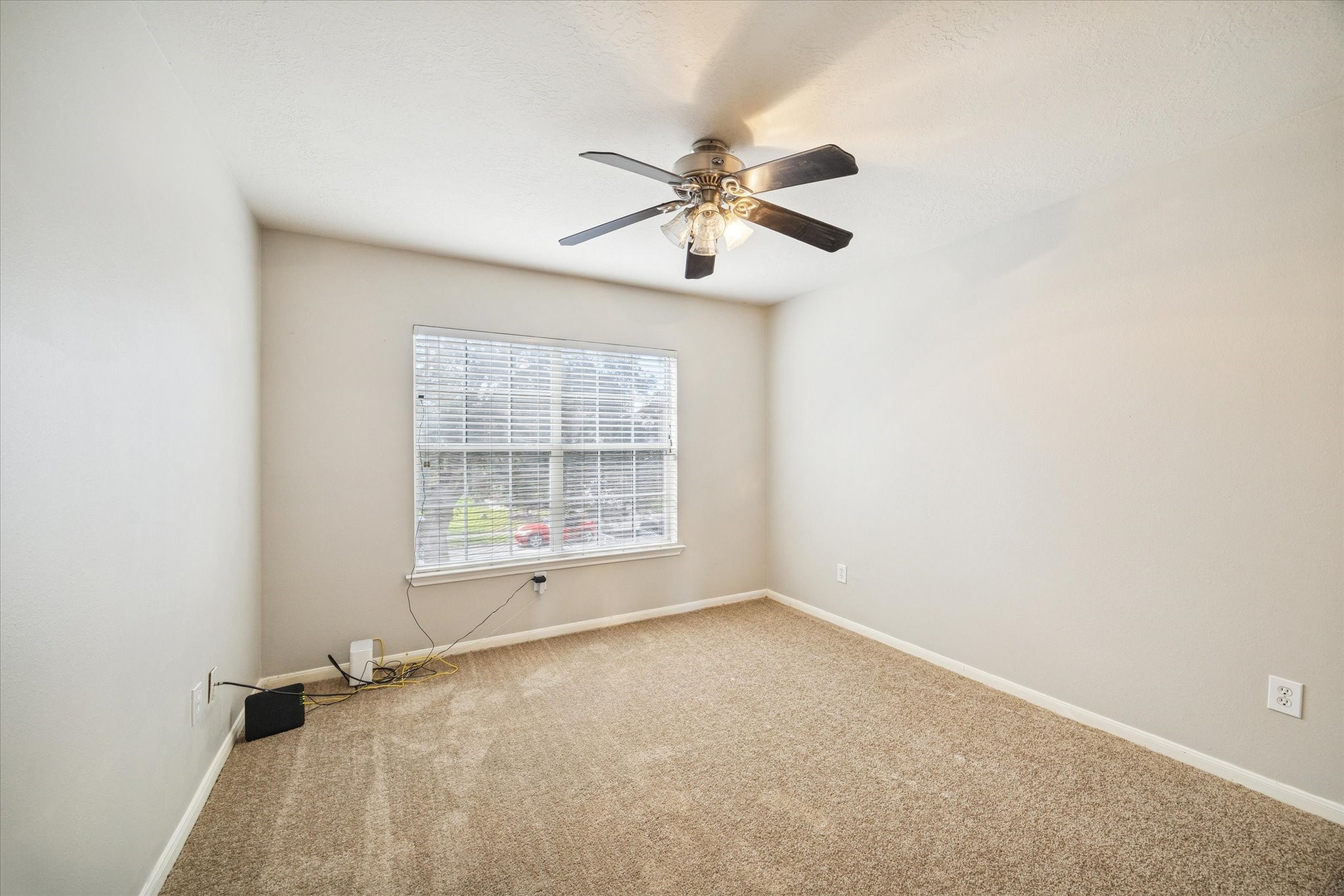 5243 El Tigre Lane Baytown, TX 77521 - Photo 24 of 29 an empty room with a window