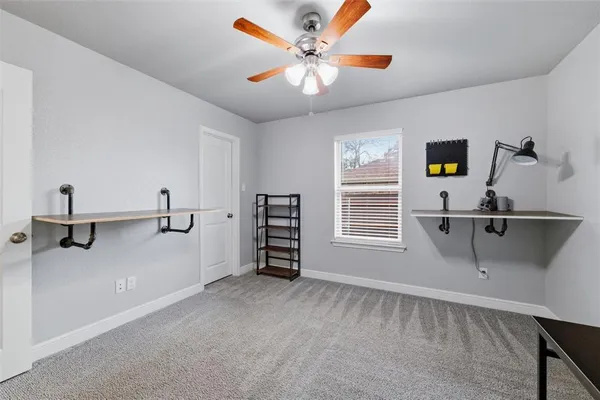 $275,000 | 424 North Cedar Street, Springtown, TX 76082