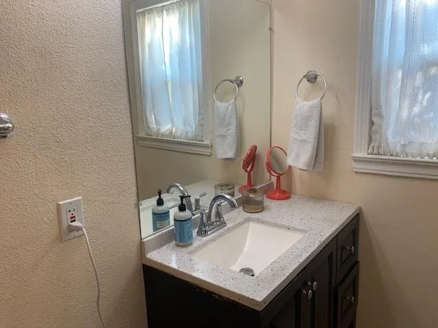 $249,999 | 3614 East Washington Avenue, Fresno, CA 93702