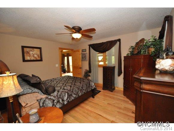 1084 Wesley Creek Road Clyde, NC 28721 - Photo 7 of 22