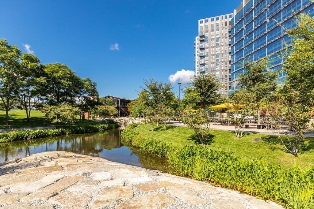 8 Museum Way, Unit 1103 Cambridge, MA 02141 - Photo 27 of 42 a view of lake