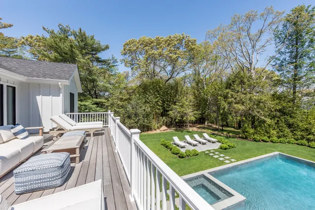 $95,000 | 5 Sammys Beach Road, East Hampton, NY 11937