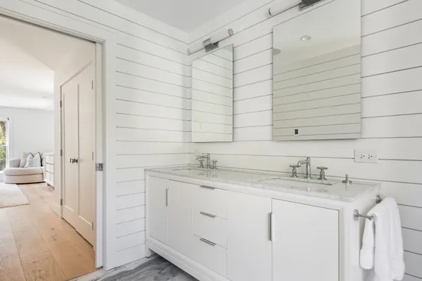 $95,000 | 5 Sammys Beach Road, East Hampton, NY 11937