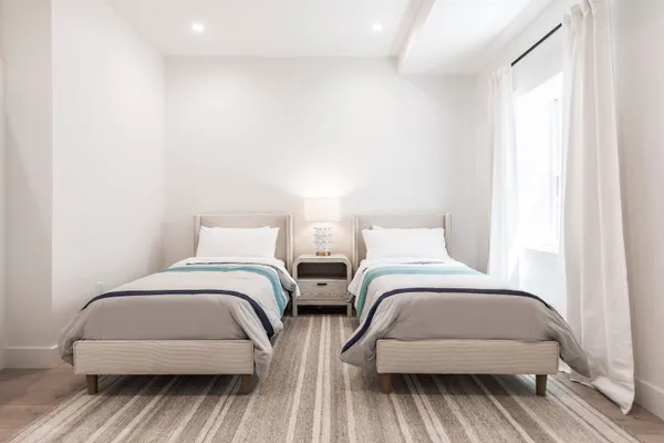 $95,000 | 5 Sammys Beach Road, East Hampton, NY 11937