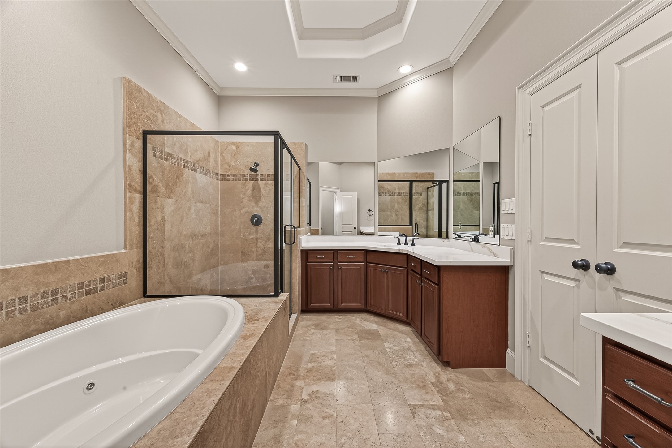 232 Detering Street, Unit A Houston, TX 77007 - Photo 40 of 46 Big Mirrors, Tons of Counter Space, Ample Cabinets