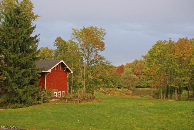 4193 Giles Road Chagrin Falls, OH 44022 - Photo 4 of 25 Gallery Image 4