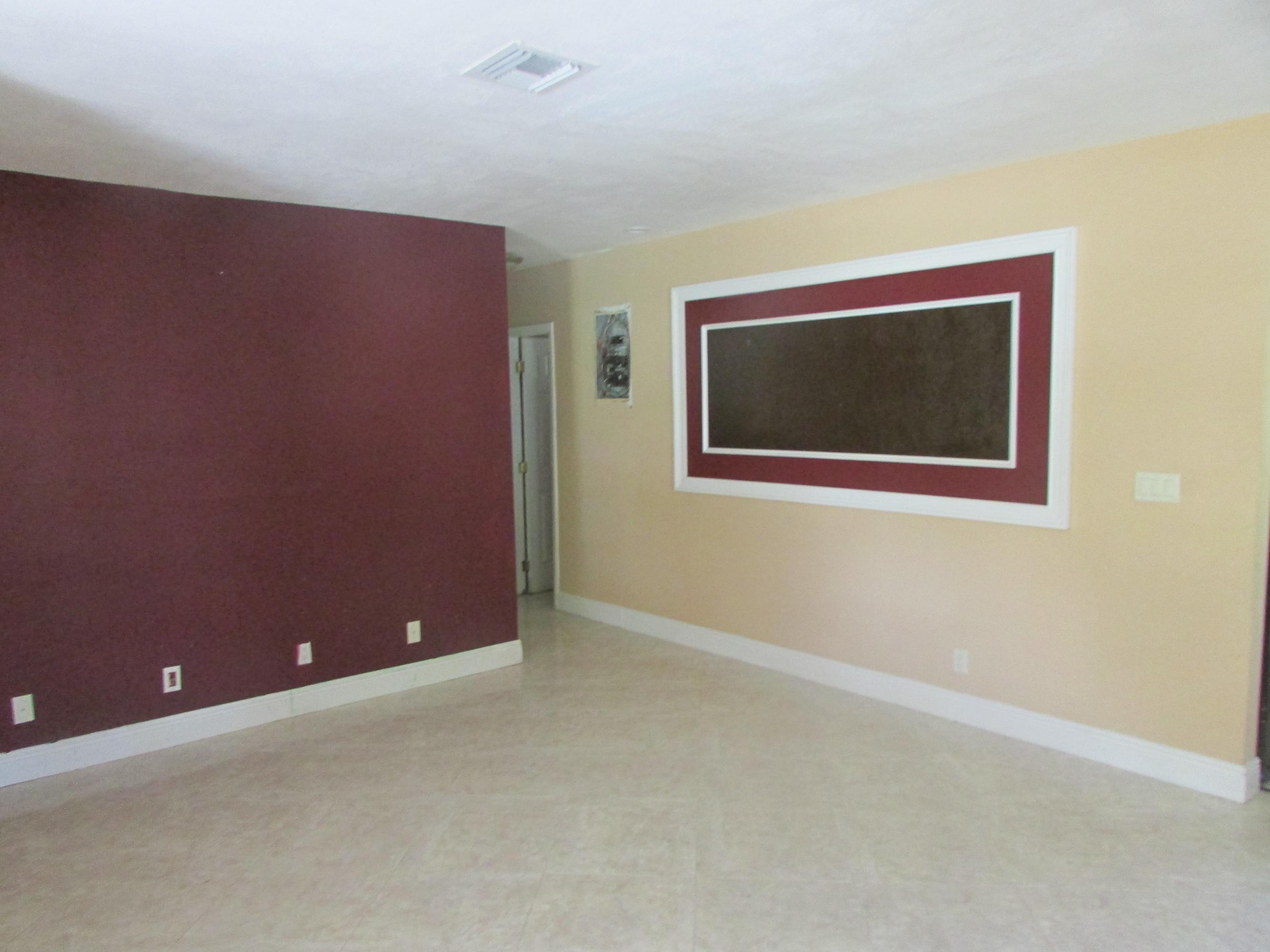 63 Davis Road Lake Worth, FL 33461 - Photo 3 of 10 015