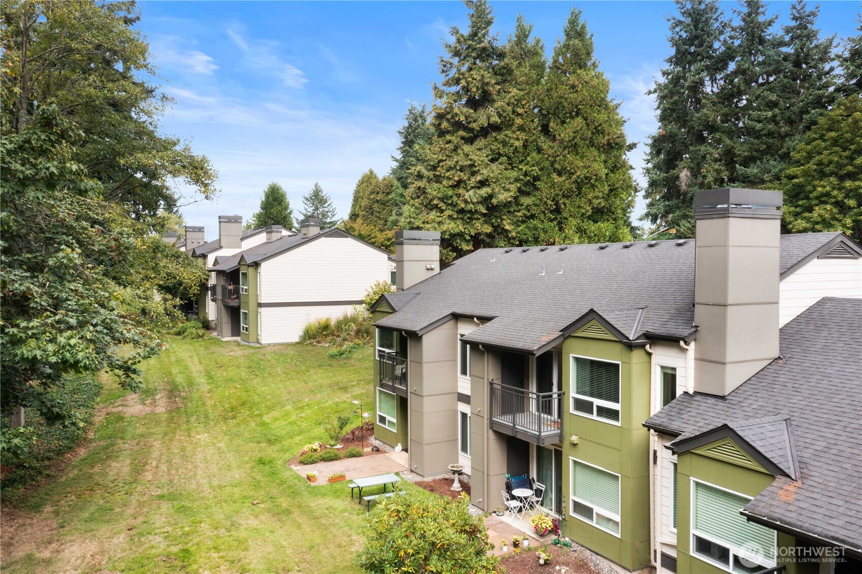 31500 33rd Place Southwest, Unit C203 Federal Way, WA 98023 - Photo 18 of 28 a aerial view of a house