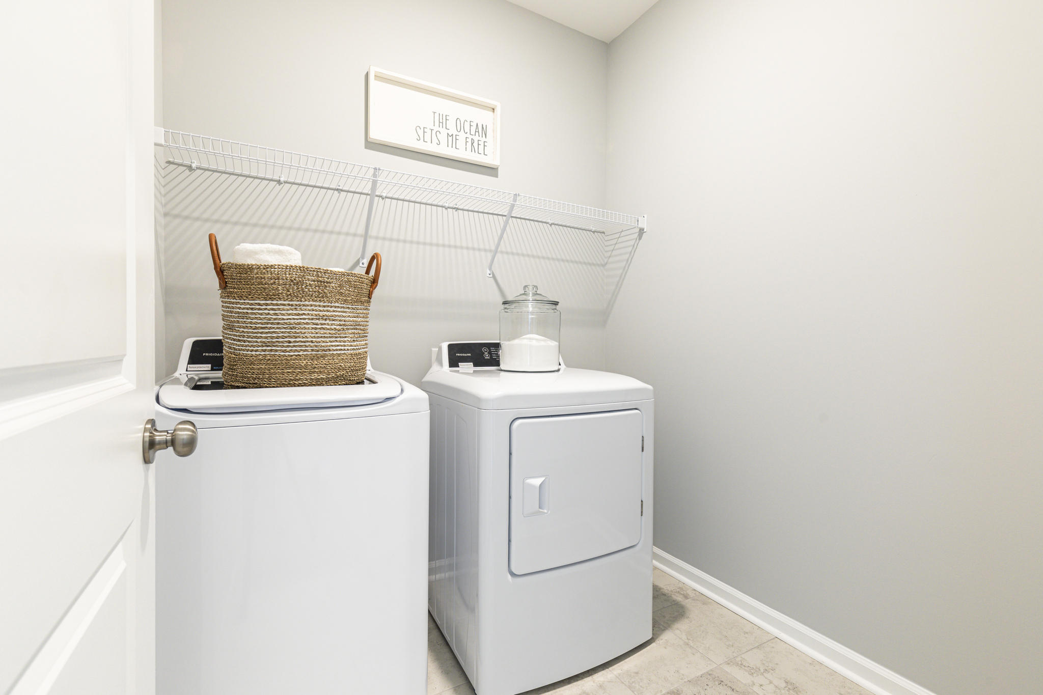 8000 Blue Star Road Hanahan, SC 29410 - Photo 23 of 32 laundryrm