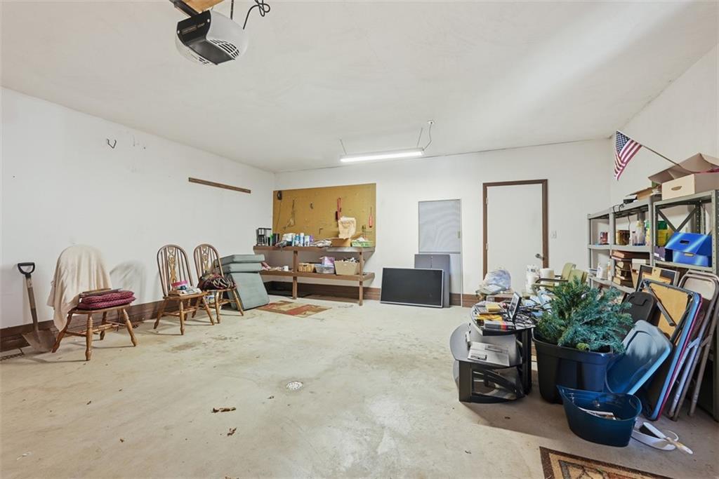 2586 Paige Street Lower Burrell, PA 15068 - Photo 18 of 41