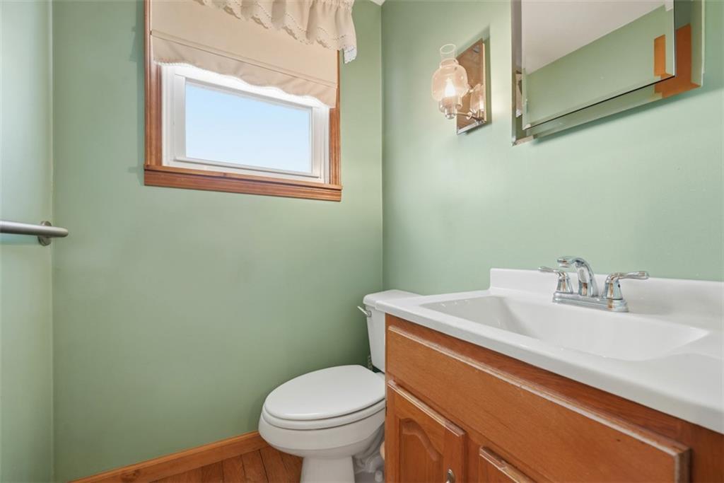 2586 Paige Street Lower Burrell, PA 15068 - Photo 10 of 41