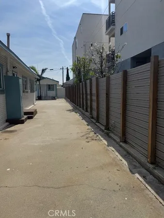 $1,800 | 510 South Chicago Street, Los Angeles, CA 90033