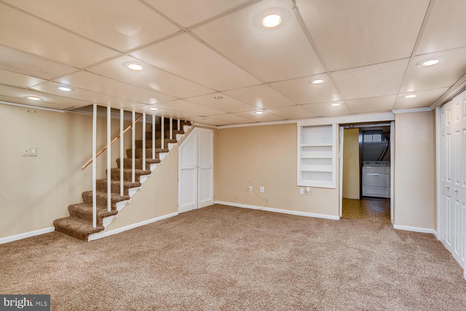 1847 Loch Shiel Road Towson, MD 21286 - Photo 22 of 37 updated carpeting / Built-Ins