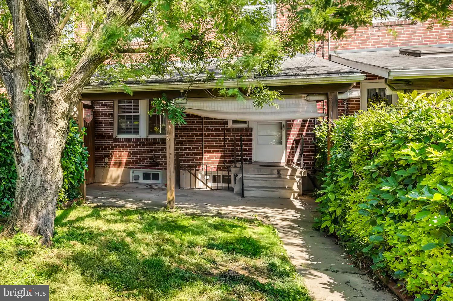1847 Loch Shiel Road Towson, MD 21286 - Photo 28 of 37 Covered rear porch is great for entertaining