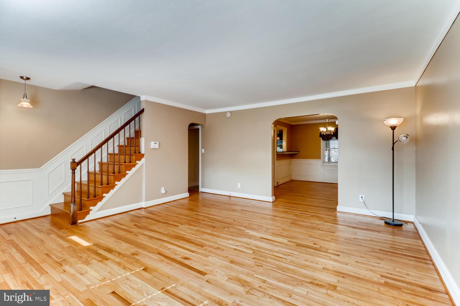 1847 Loch Shiel Road Towson, MD 21286 - Photo 6 of 37 Beautiful crown molding throughout