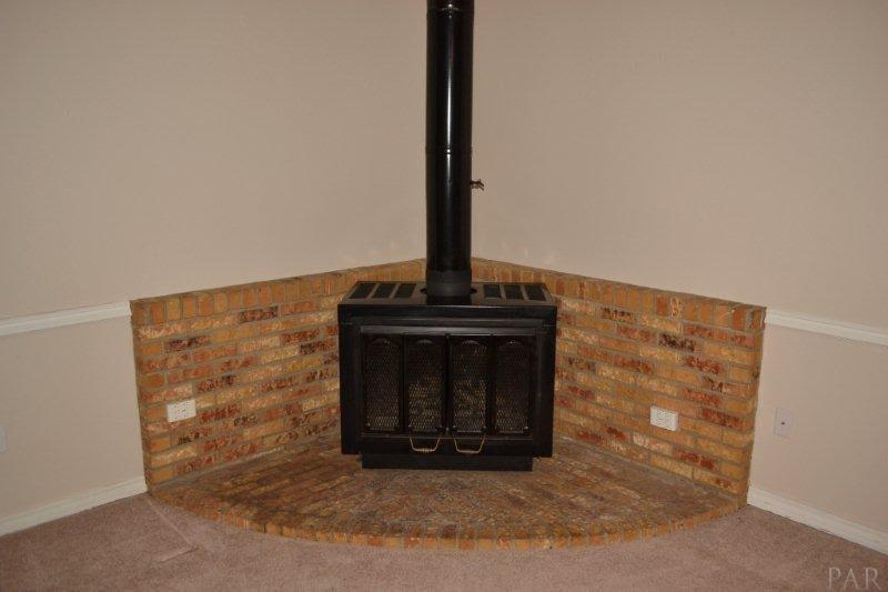 2328 Ryale Road Cantonment, FL 32533 - Photo 8 of 48 Gallery Image 8