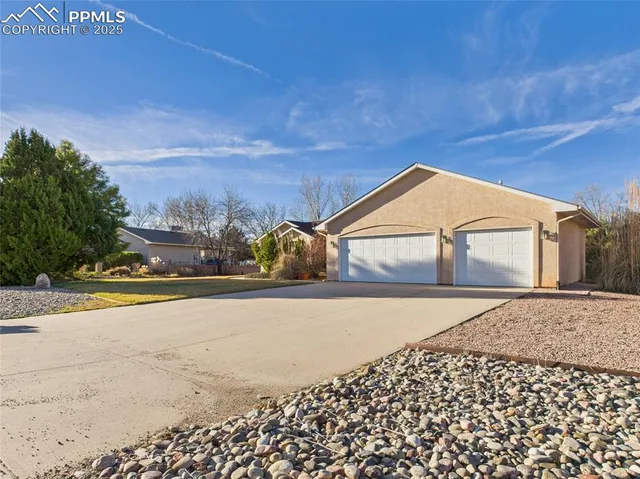 $435,000 | 331 South Nicklaus Drive, Pueblo West, CO 81007