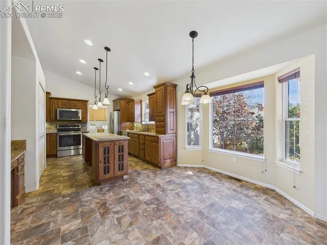 $435,000 | 331 South Nicklaus Drive, Pueblo West, CO 81007