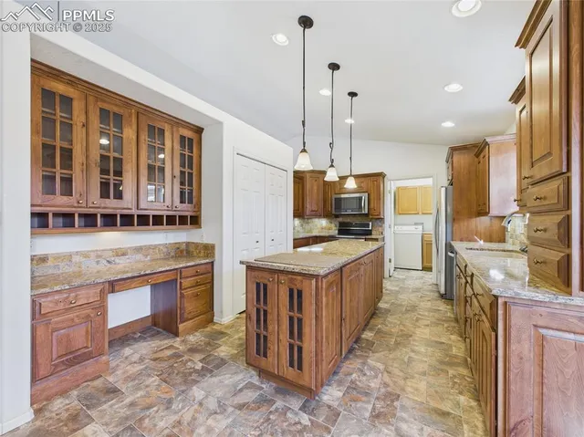 $435,000 | 331 South Nicklaus Drive, Pueblo West, CO 81007