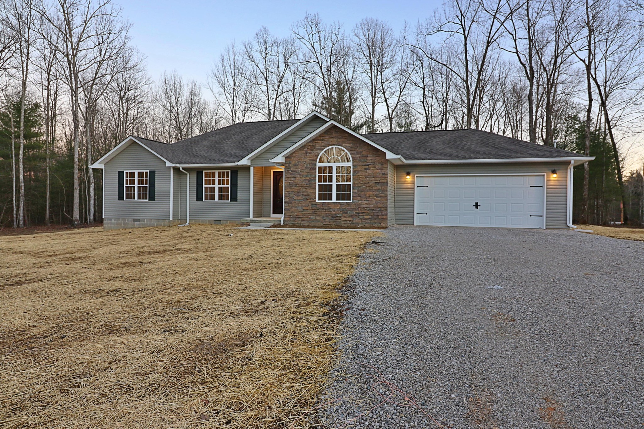 971 Toomey Falls Road Oneida, TN 37841 - Photo 2 of 16 front view of a house with a yard
