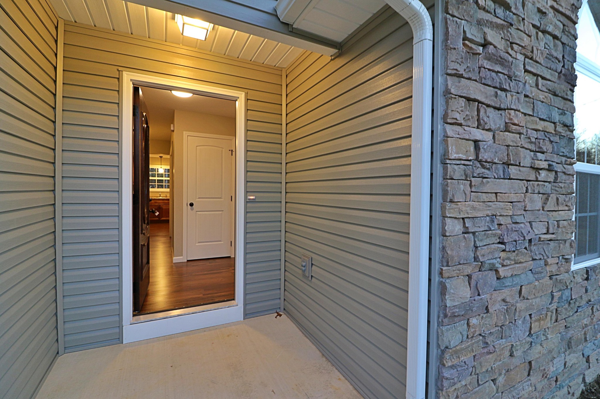 971 Toomey Falls Road Oneida, TN 37841 - Photo 9 of 16 a view of entryway door