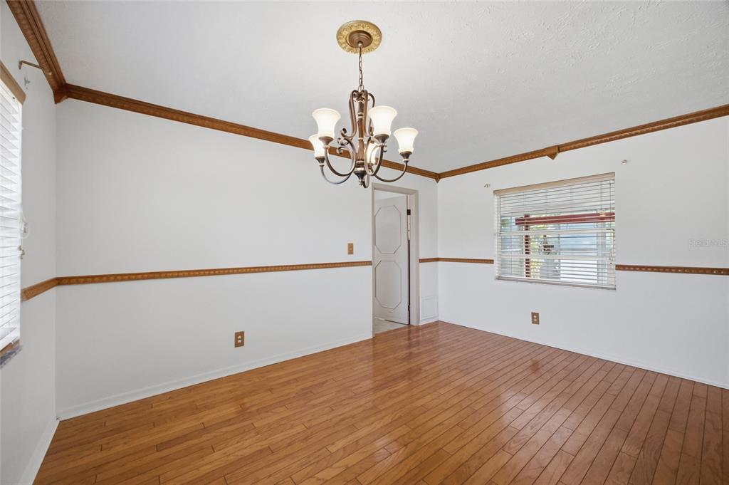 1405 Seffner Valrico Road Valrico, FL 33594 - Photo 14 of 39