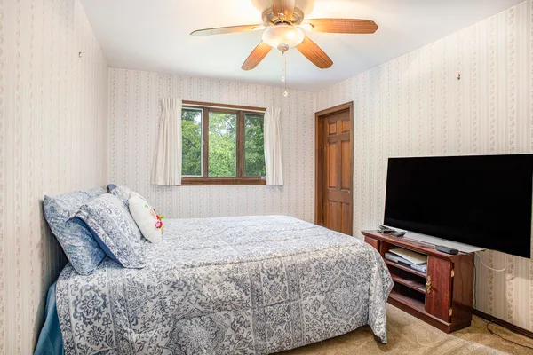 $525,000 | 55835 Davis Lane, Dowagiac, MI 49047