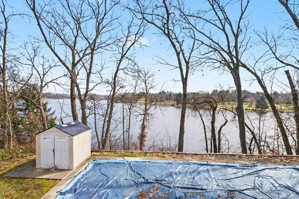 $525,000 | 55835 Davis Lane, Dowagiac, MI 49047