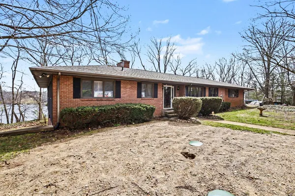 $525,000 | 55835 Davis Lane, Dowagiac, MI 49047