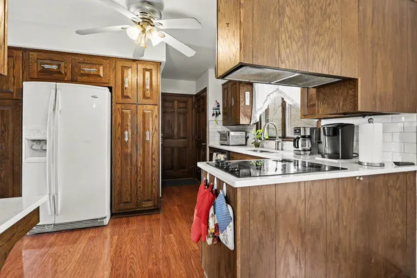 $525,000 | 55835 Davis Lane, Dowagiac, MI 49047