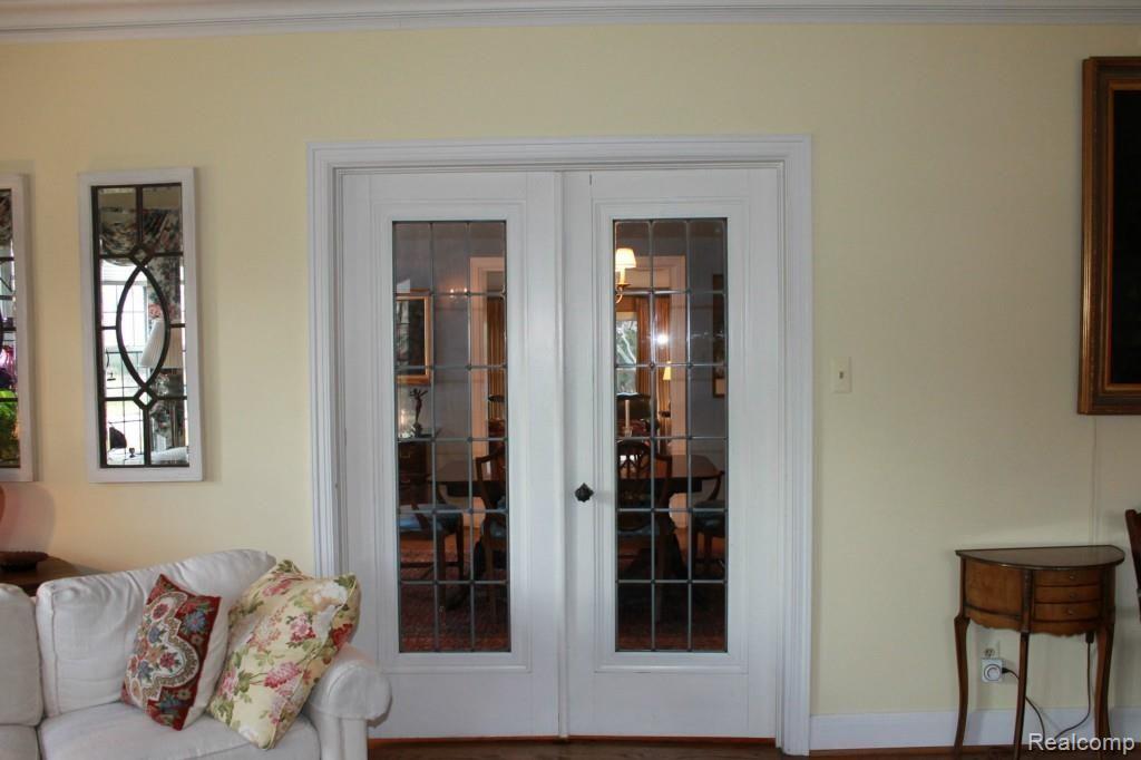 1021 Yorkshire Road Grosse Pointe, MI 48230 - Photo 10 of 54 Yorkshire 1021 033.jpg